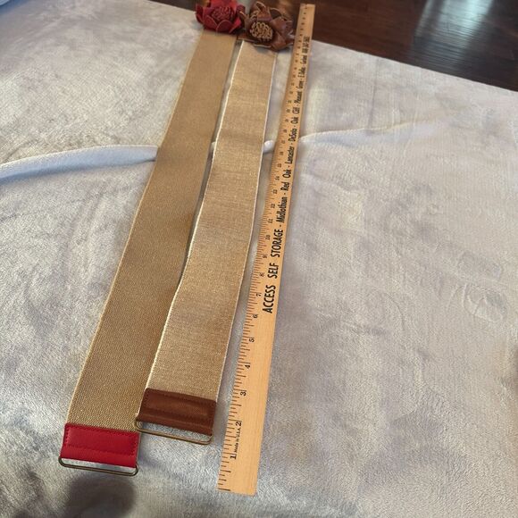 2 Tarnish Nordstrom Stretch Belt Brown Red Leather Rose Brass Buckle Womens S/M - Picture 4 of 9